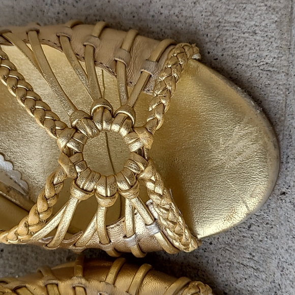 BCBG Paris Leather Heels - Picture 3 of 8